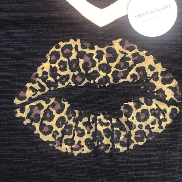 NEW Saints & Hearts Black T Shirt With Graphic Lips in Cheetah Print NWT - Picture 5 of 11